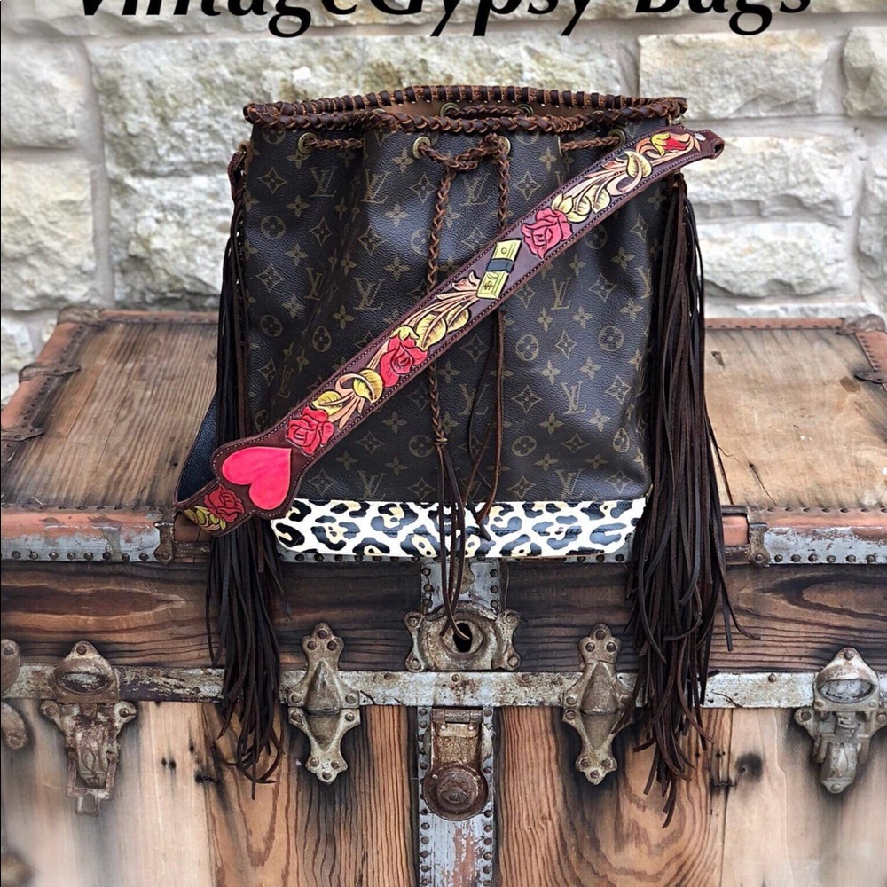 AUTHENTIC refurbished bag!